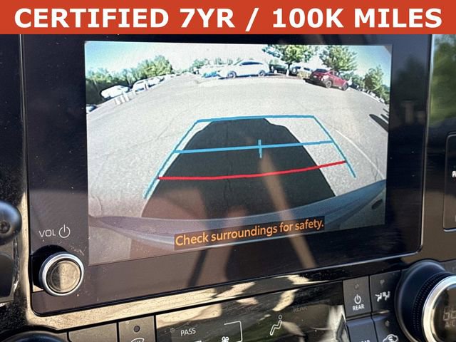 Used 2024 Toyota Highlander XLE AWD/4WD image 21