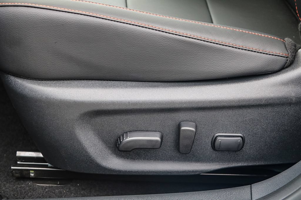 New 2025 Nissan Sentra SR w/ SR Premium Package FWD image 18