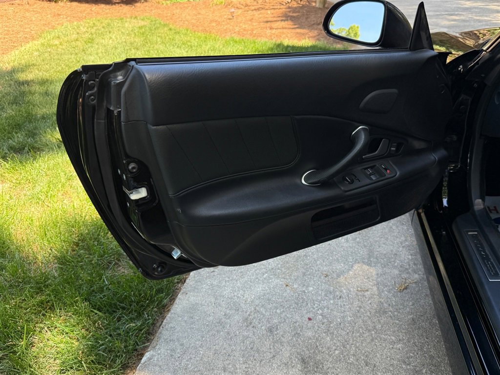 Used 2005 Honda S2000 image 49