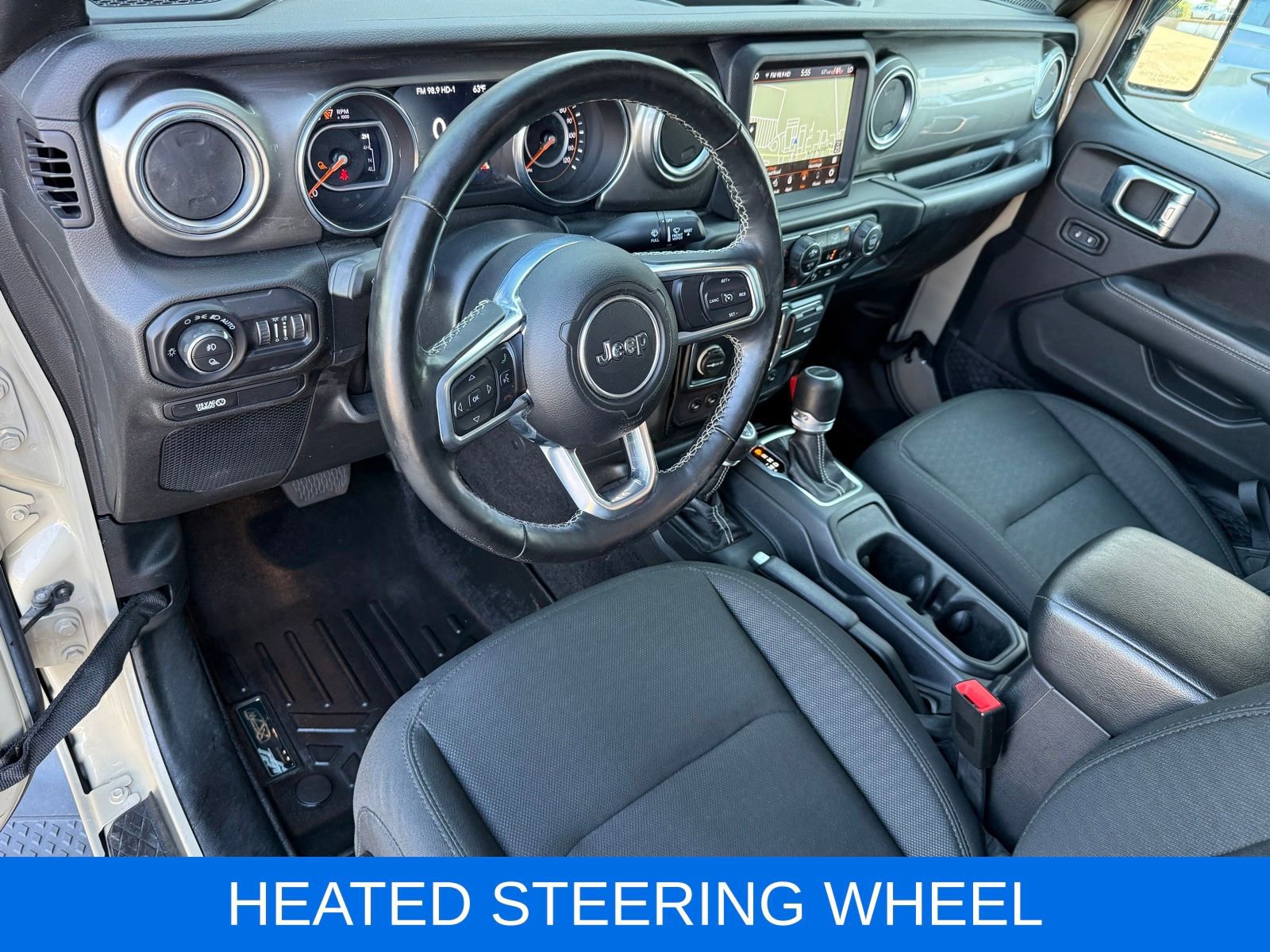 Used 2020 Jeep Gladiator Overland AWD/4WD image 17