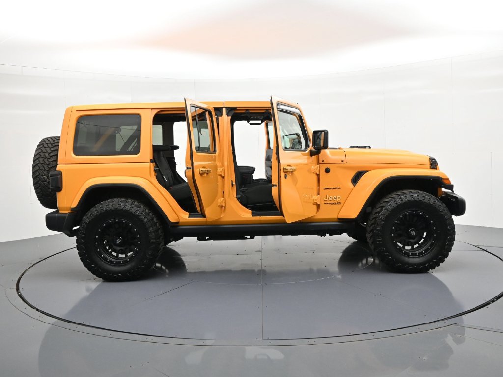 Used 2021 Jeep Wrangler Unlimited Sahara AWD/4WD image 23