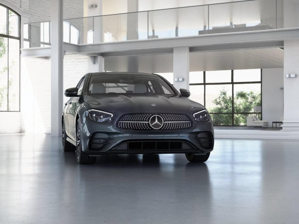 Used 2023 Mercedes-Benz E 350 4MATIC Sedan image 9