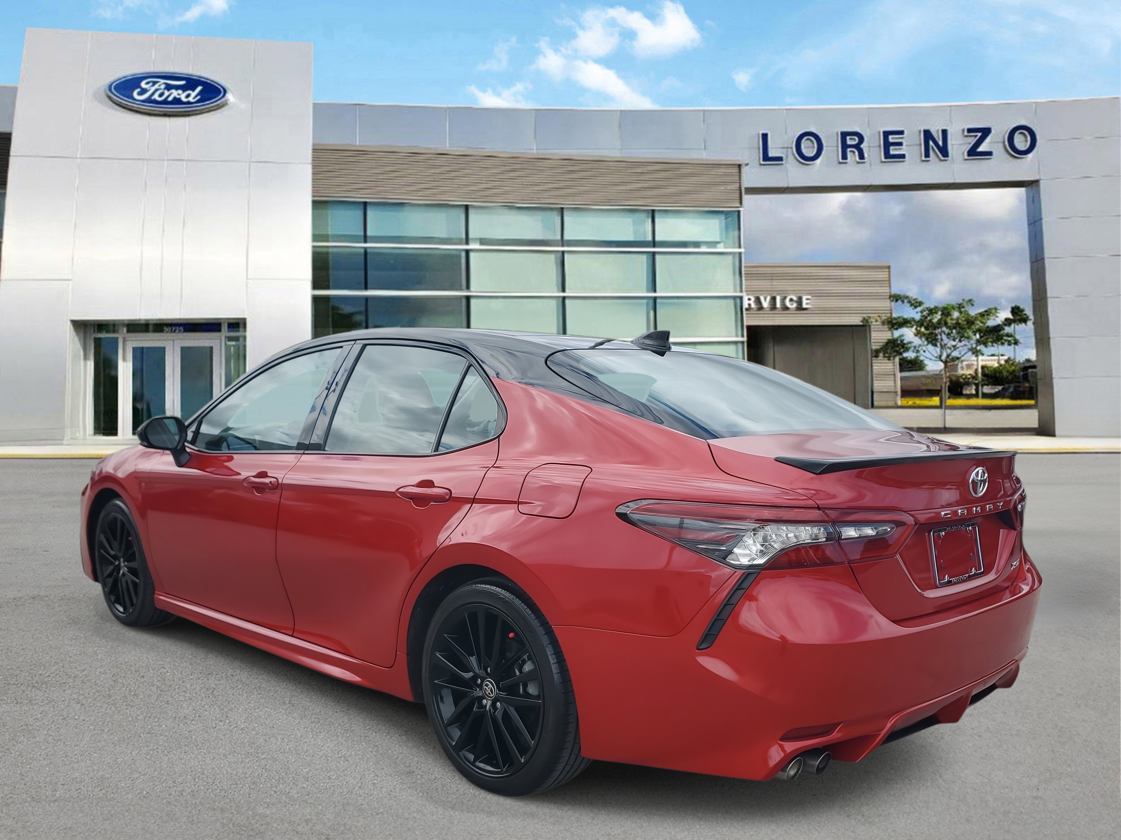 Used 2022 Toyota Camry XSE image 7