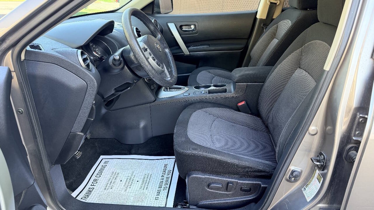 Used 2012 Nissan Rogue SV w/ Premium Pkg AWD/4WD image 9