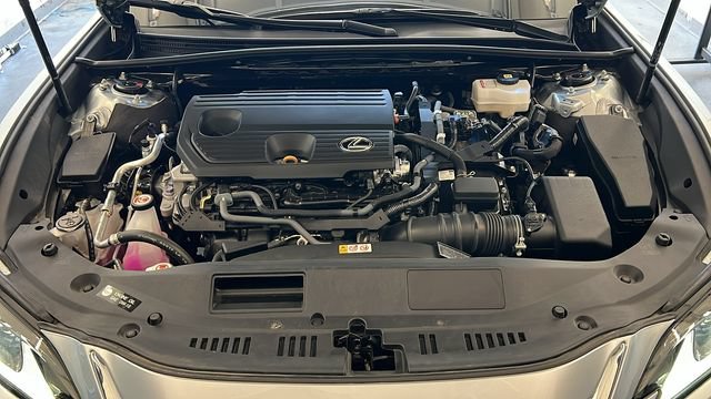 Used 2025 Lexus ES 300h w/ Premium Package FWD image 55