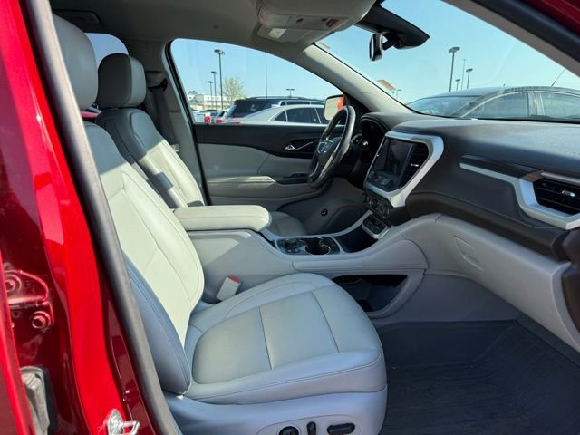 Used 2021 GMC Acadia SLT w/ Preferred Package AWD/4WD image 3