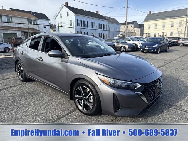 Used 2024 Nissan Sentra SV FWD image 2