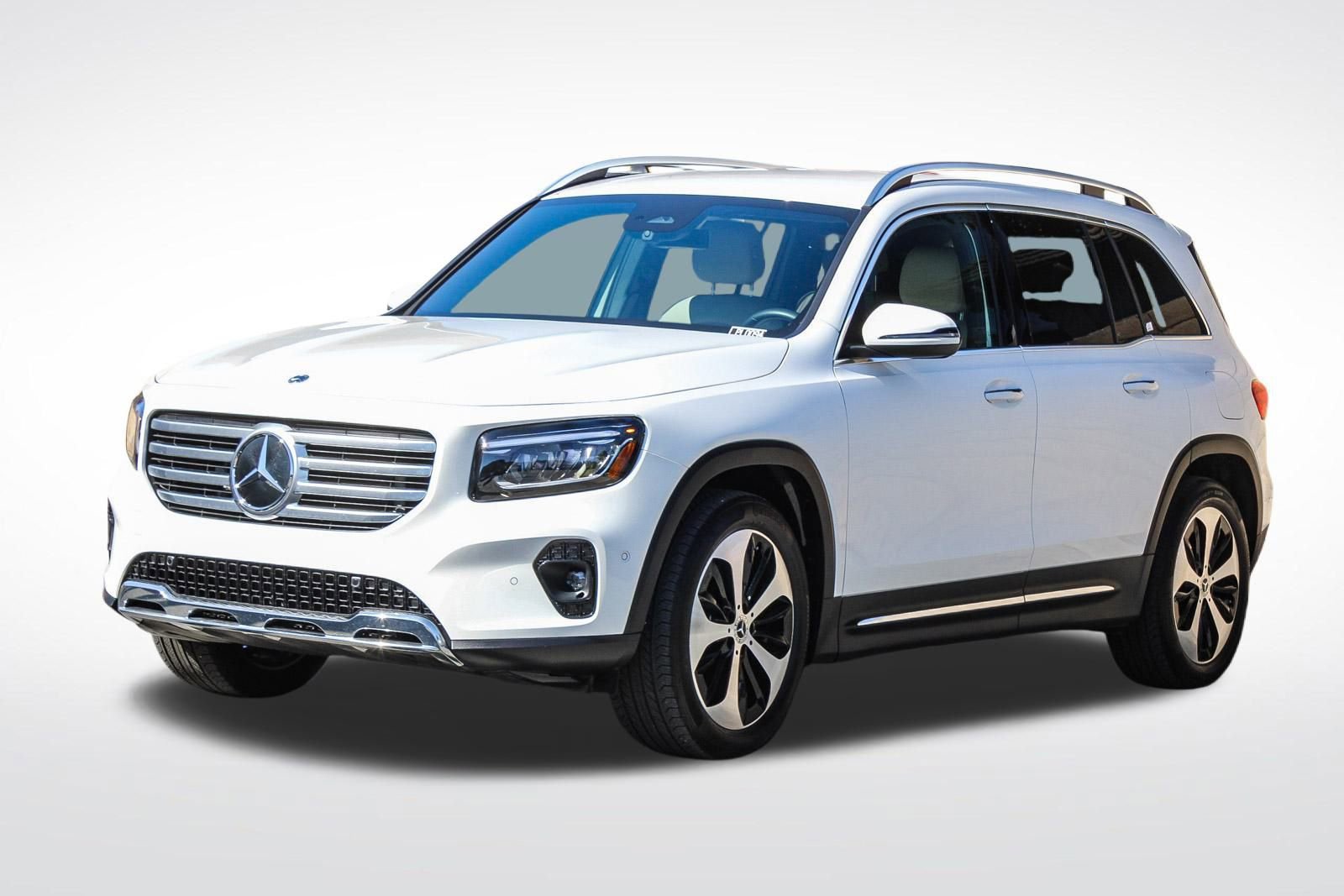 Certified 2025 Mercedes-Benz GLB 250 image 3