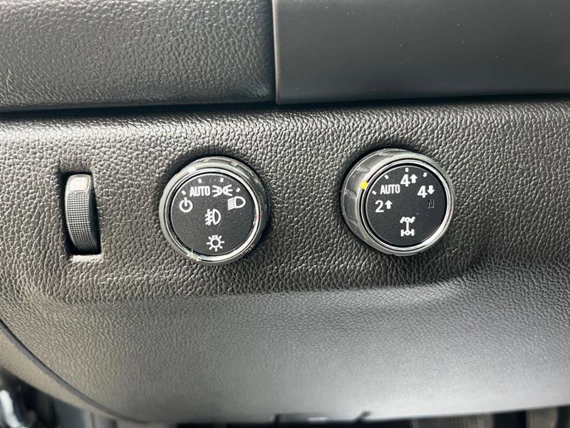 Used 2015 GMC Canyon SLE w/ All-Terrain Package AWD/4WD image 19