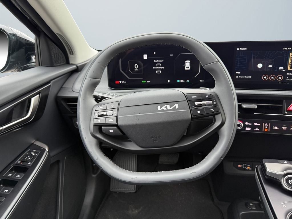 New 2025 Kia EV6 Light w/ Light LR Technology Package image 12