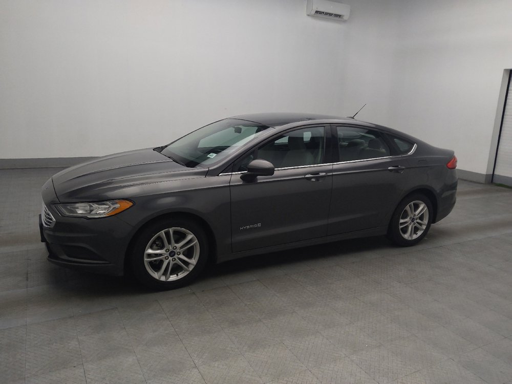 Used 2018 Ford Fusion S image 2