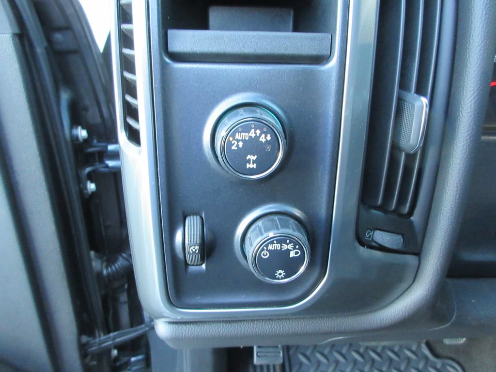 Certified 2018 Chevrolet Silverado 1500 LT AWD/4WD image 23