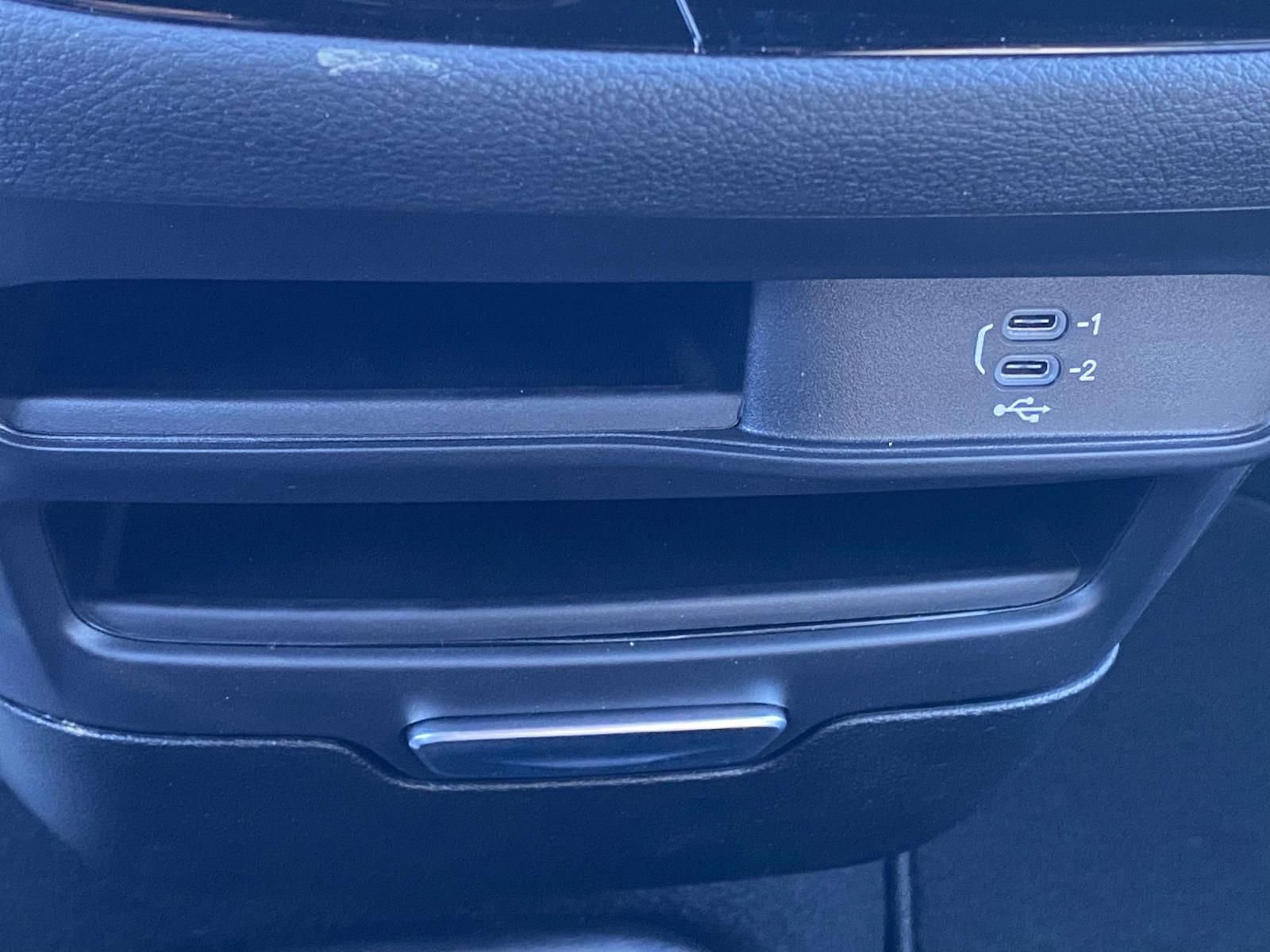 New 2026 Chrysler Pacifica Select image 29