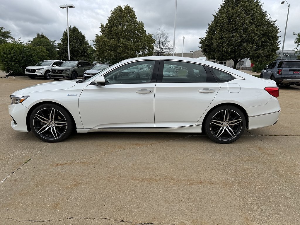 Certified 2022 Honda Accord Touring image 3