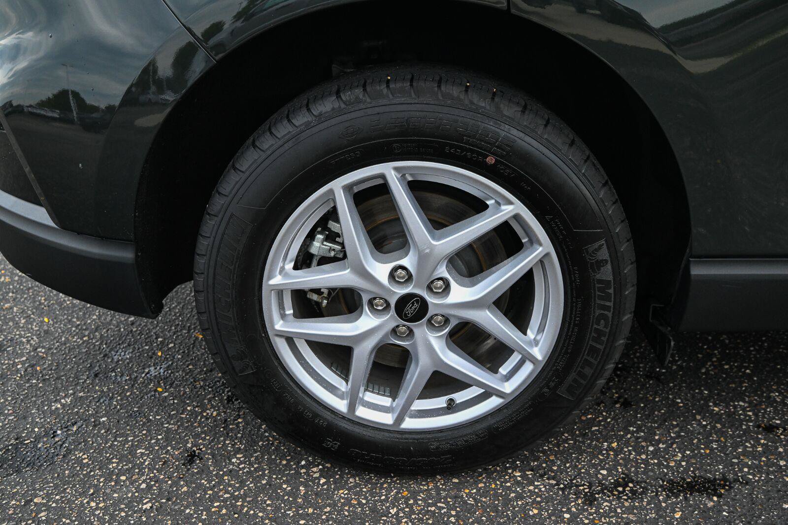 Used 2023 Ford Edge SEL AWD/4WD image 14