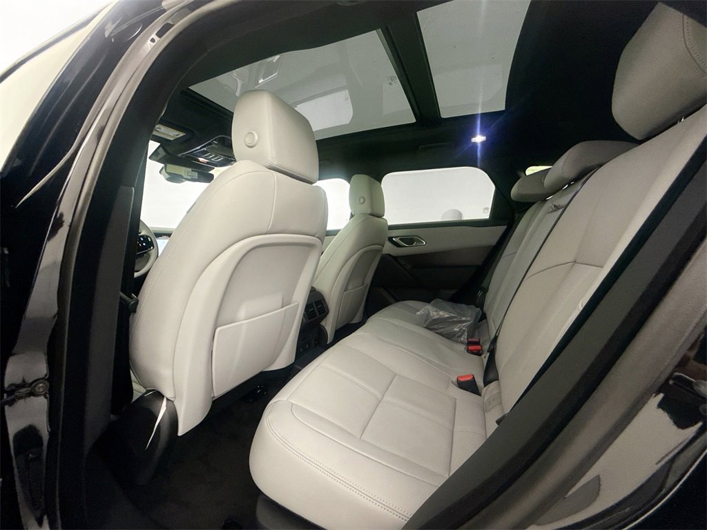 New 2026 Land Rover Range Rover Velar Dynamic SE image 24