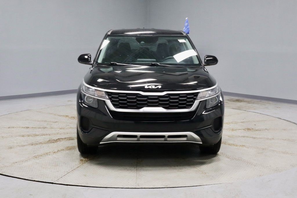 Used 2023 Kia Seltos LX image 6