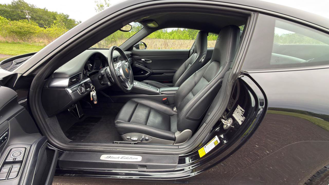 Used 2016 Porsche 911 Carrera Black Edition RWD image 45