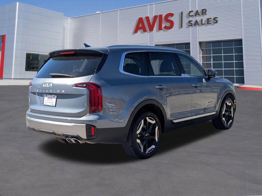 Used 2025 Kia Telluride S image 6