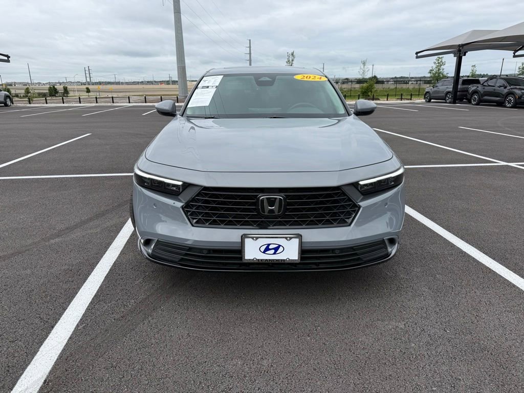 Used 2024 Honda Accord EX-L image 2