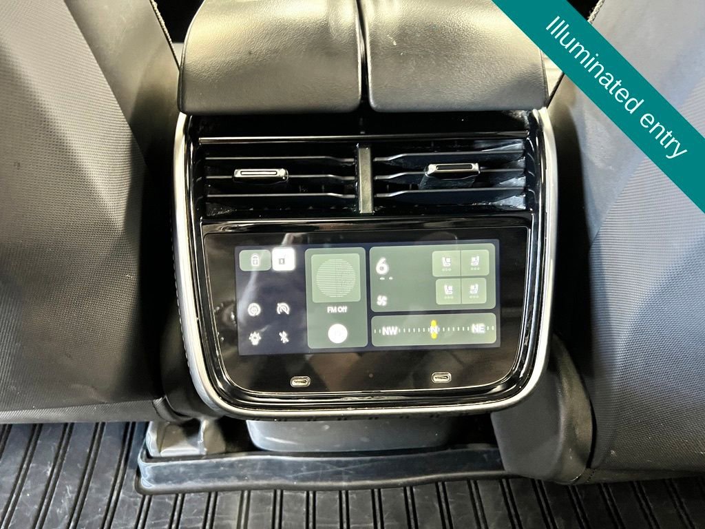 Used 2025 Rivian R1S Adventure AWD/4WD image 15