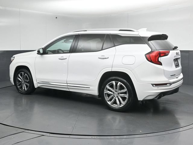 Used 2020 GMC Terrain Denali w/ Denali Premium Package AWD/4WD image 5