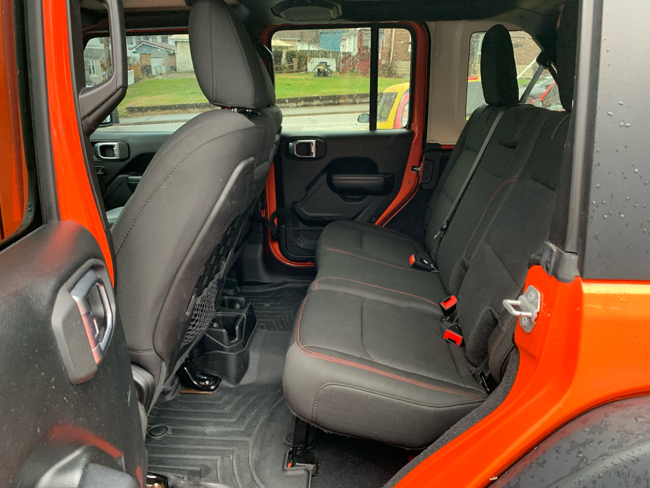 Used 2018 Jeep Wrangler Unlimited Rubicon w/ Safety Group image 12