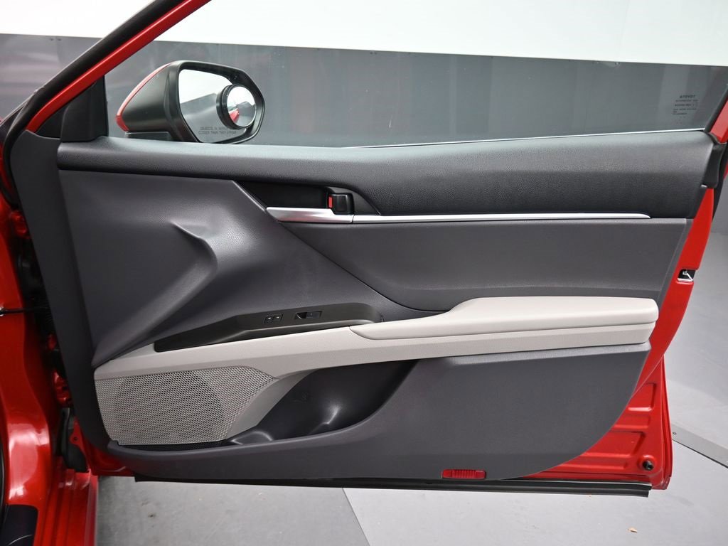 Used 2023 Toyota Camry SE image 37