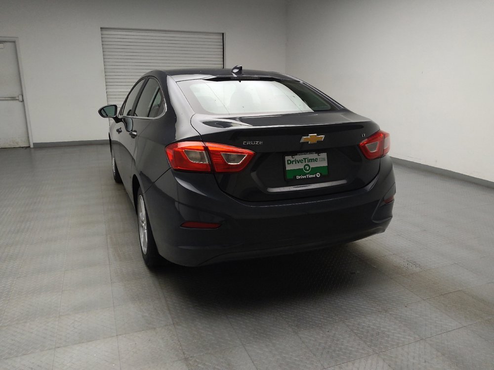 Used 2018 Chevrolet Cruze LT FWD image 6
