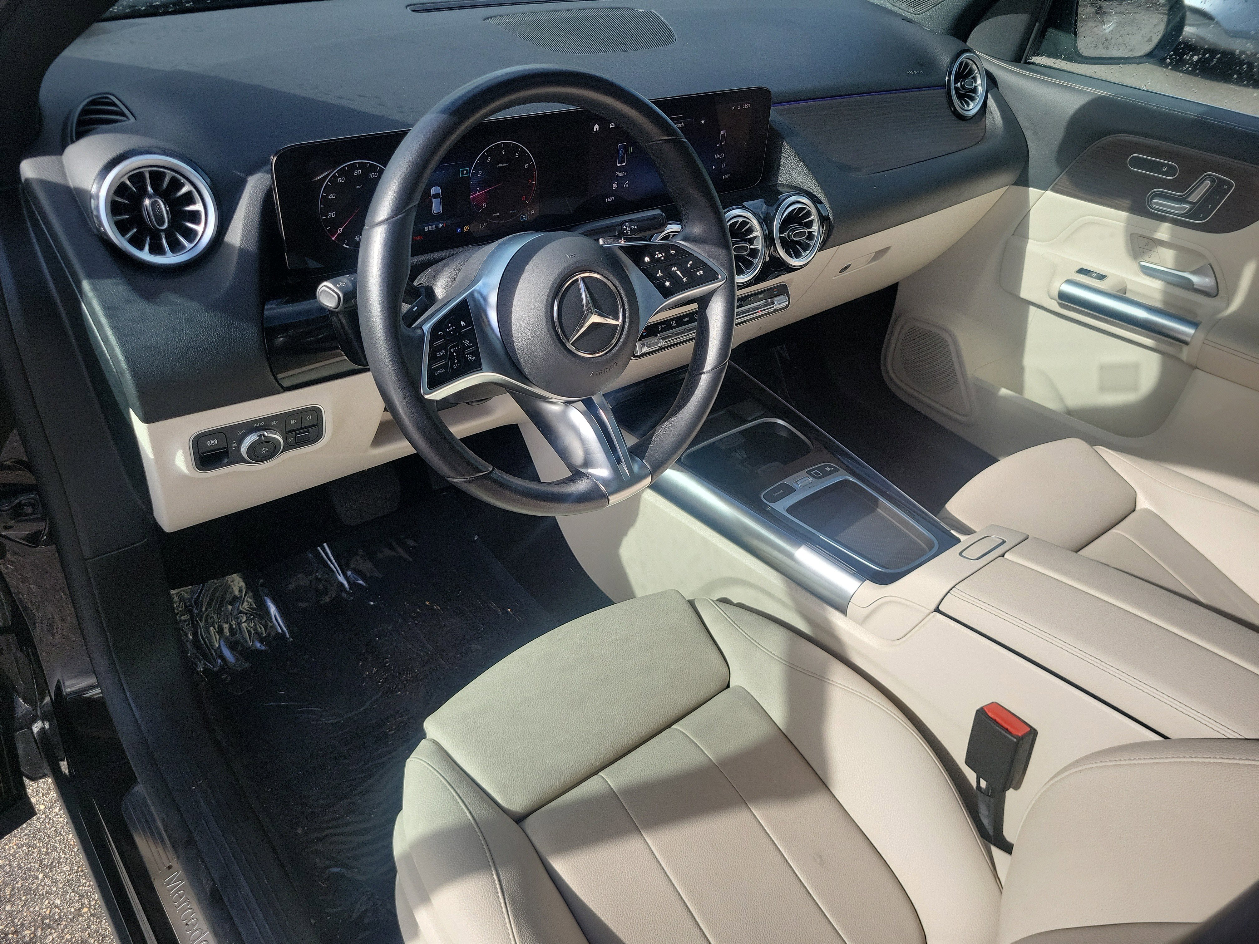 Used 2025 Mercedes-Benz GLA 250 image 18