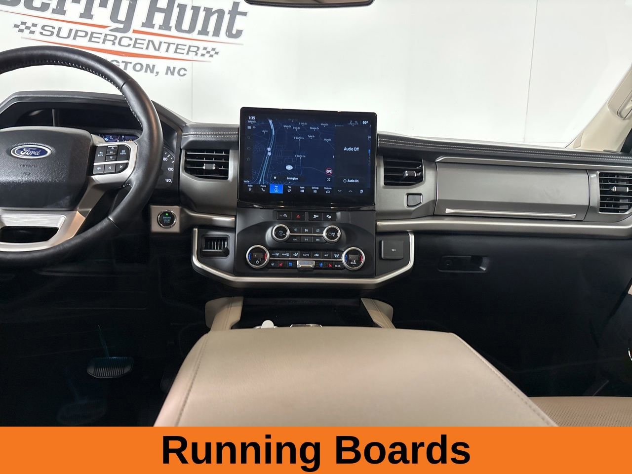 Used 2024 Ford Expedition XLT AWD/4WD image 23