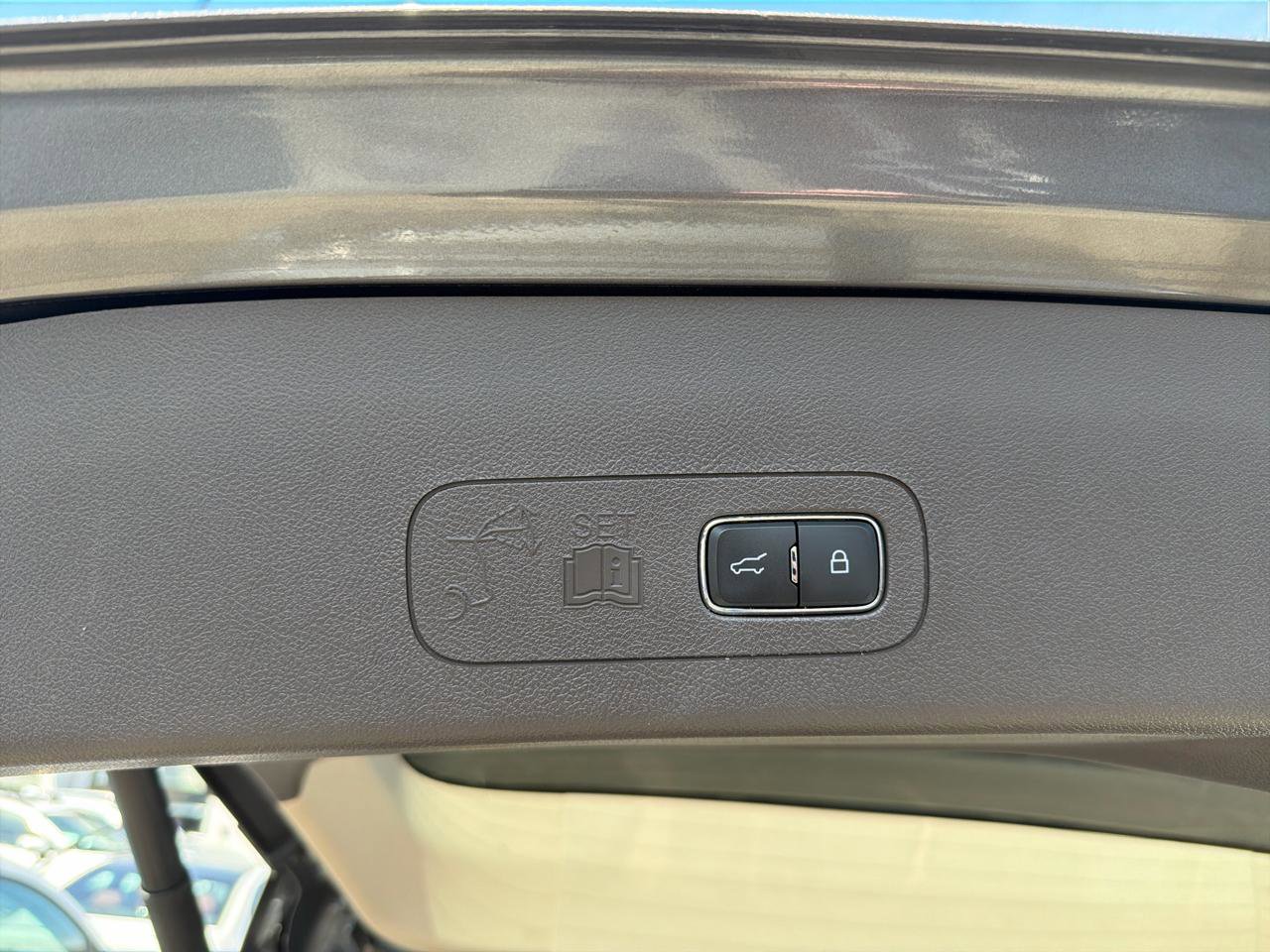 Used 2023 Lincoln Aviator AWD w/ Premium Package image 10