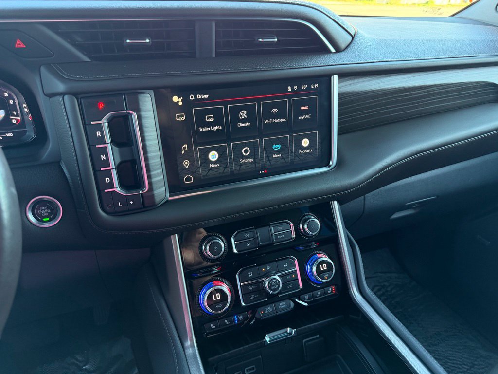 Used 2022 GMC Yukon Denali RWD image 27