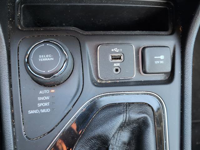 Used 2020 Jeep Cherokee Limited image 15