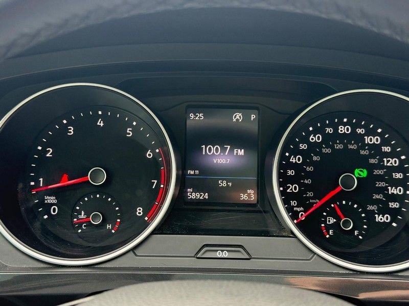 Used 2019 Volkswagen Tiguan SE w/ Panoramic Sunroof Package AWD/4WD image 22