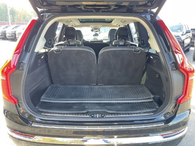 Used 2024 Volvo XC90 B6 Plus AWD/4WD image 26