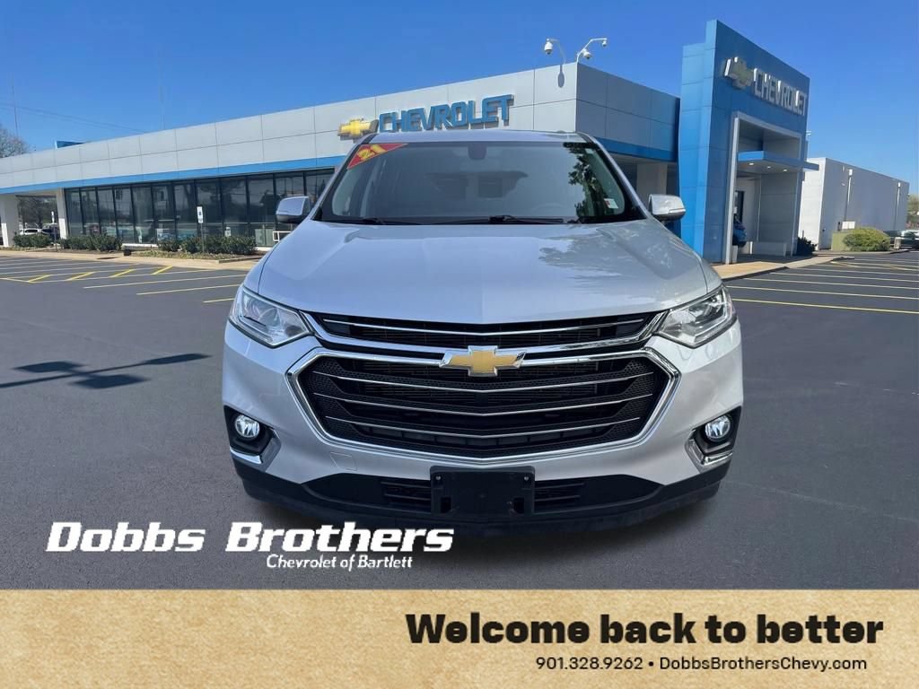 Used 2021 Chevrolet Traverse LT FWD image 2