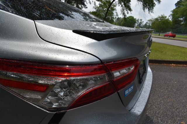 Used 2020 Toyota Camry XSE image 13