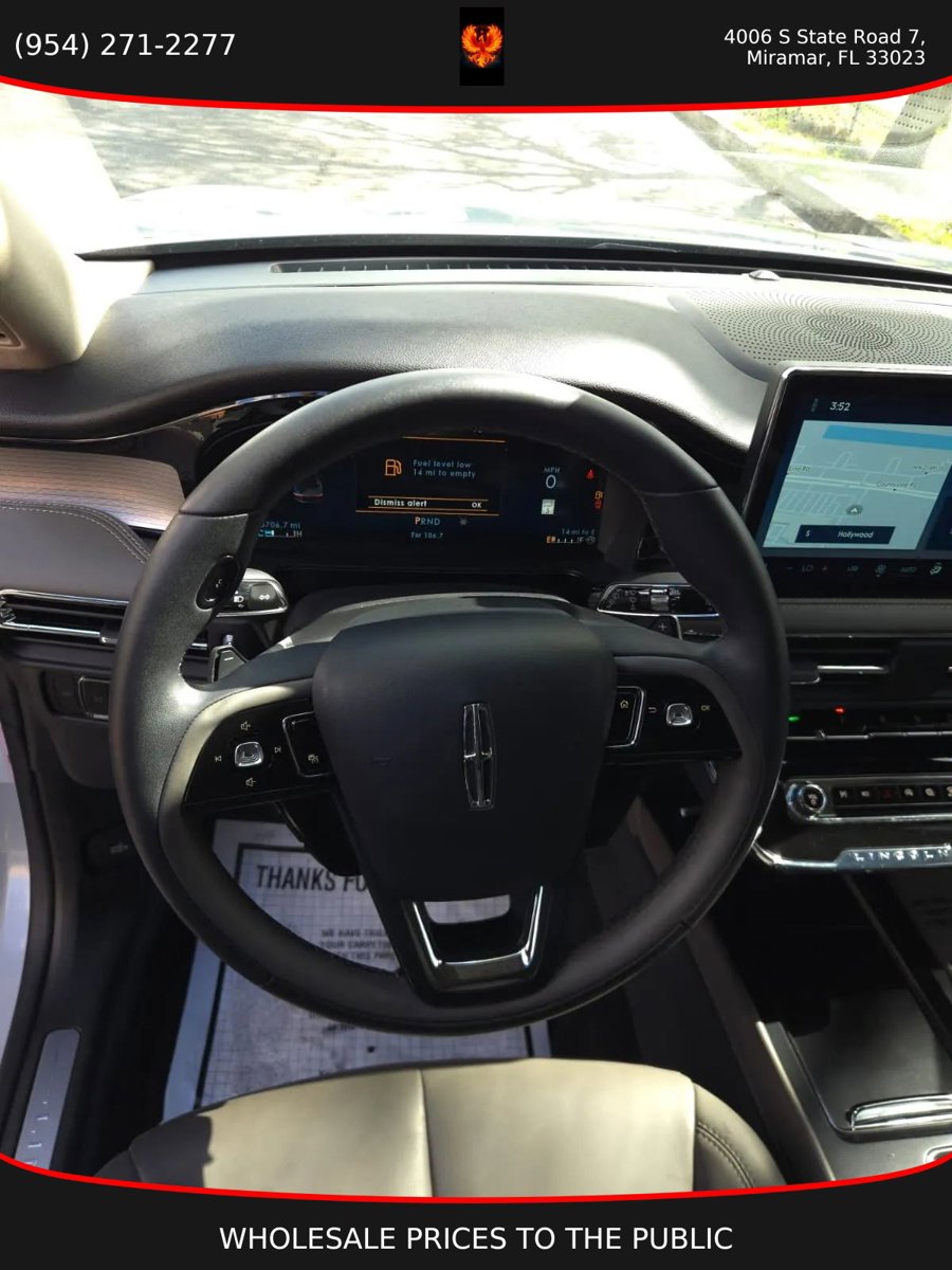 Used 2025 Lincoln Corsair FWD image 10