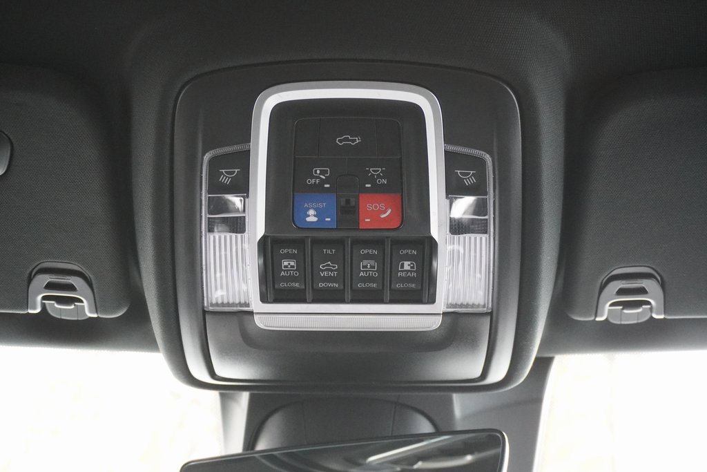 Used 2024 RAM 1500 Laramie image 20