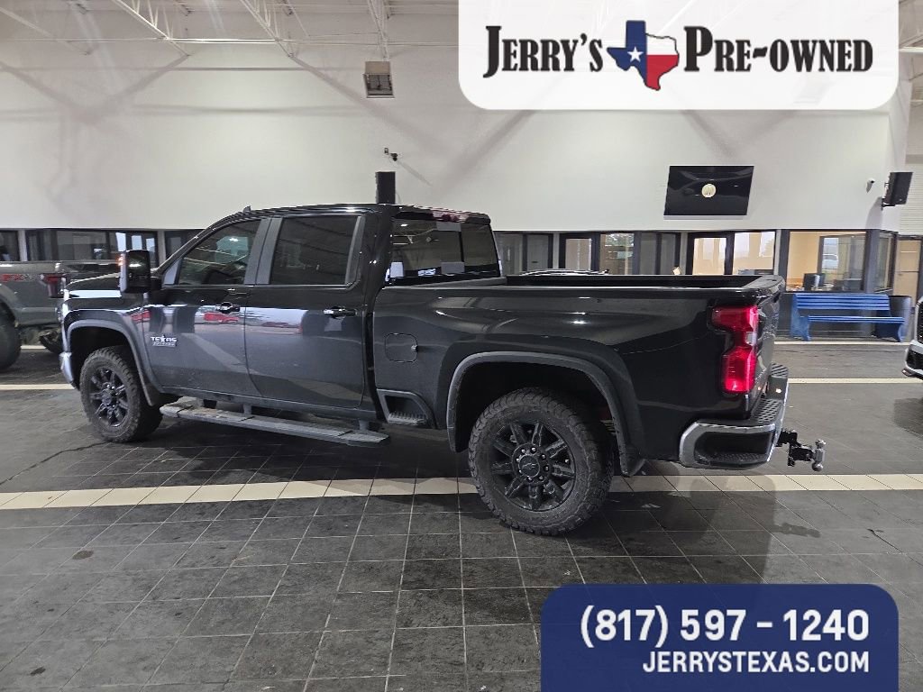 Used 2024 Chevrolet Silverado 2500 LT w/ Texas Edition AWD/4WD image 6