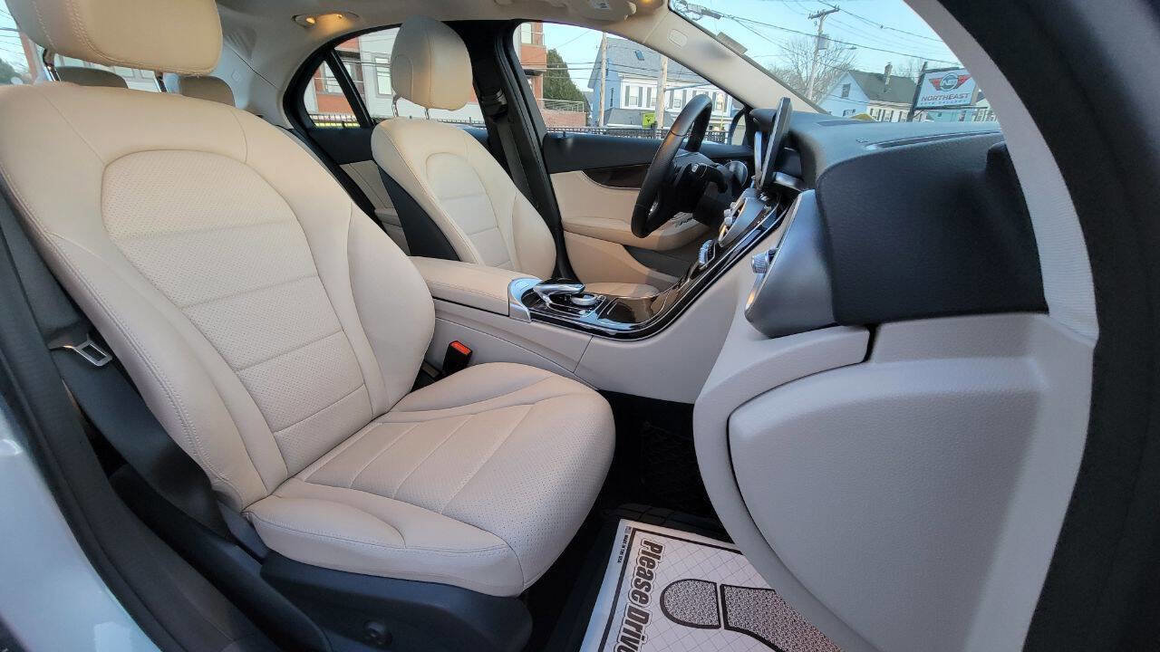 Used 2015 Mercedes-Benz C 300 4MATIC Sedan image 24