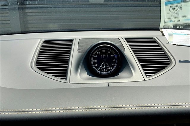 New 2025 Porsche Macan Turbo image 30