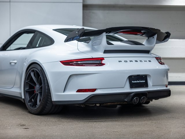 Certified 2018 Porsche 911 GT3 image 23