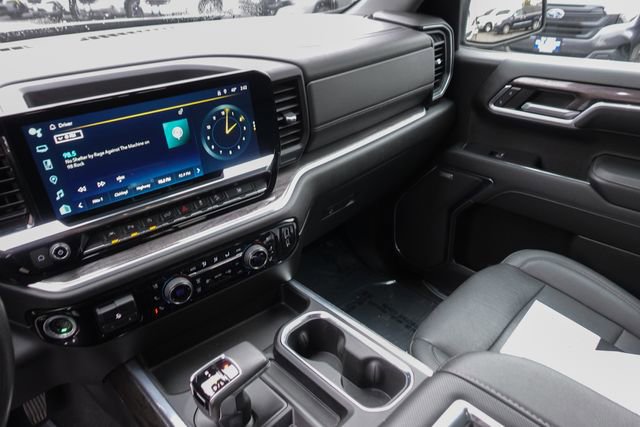 Used 2022 Chevrolet Silverado 1500 LTZ w/ LTZ Convenience Package II image 24