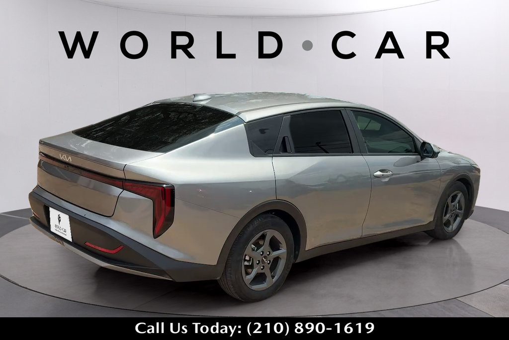 Used 2025 Kia K4 FWD image 13