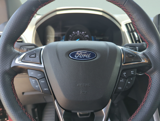 Used 2024 Ford Edge ST-Line AWD/4WD image 40