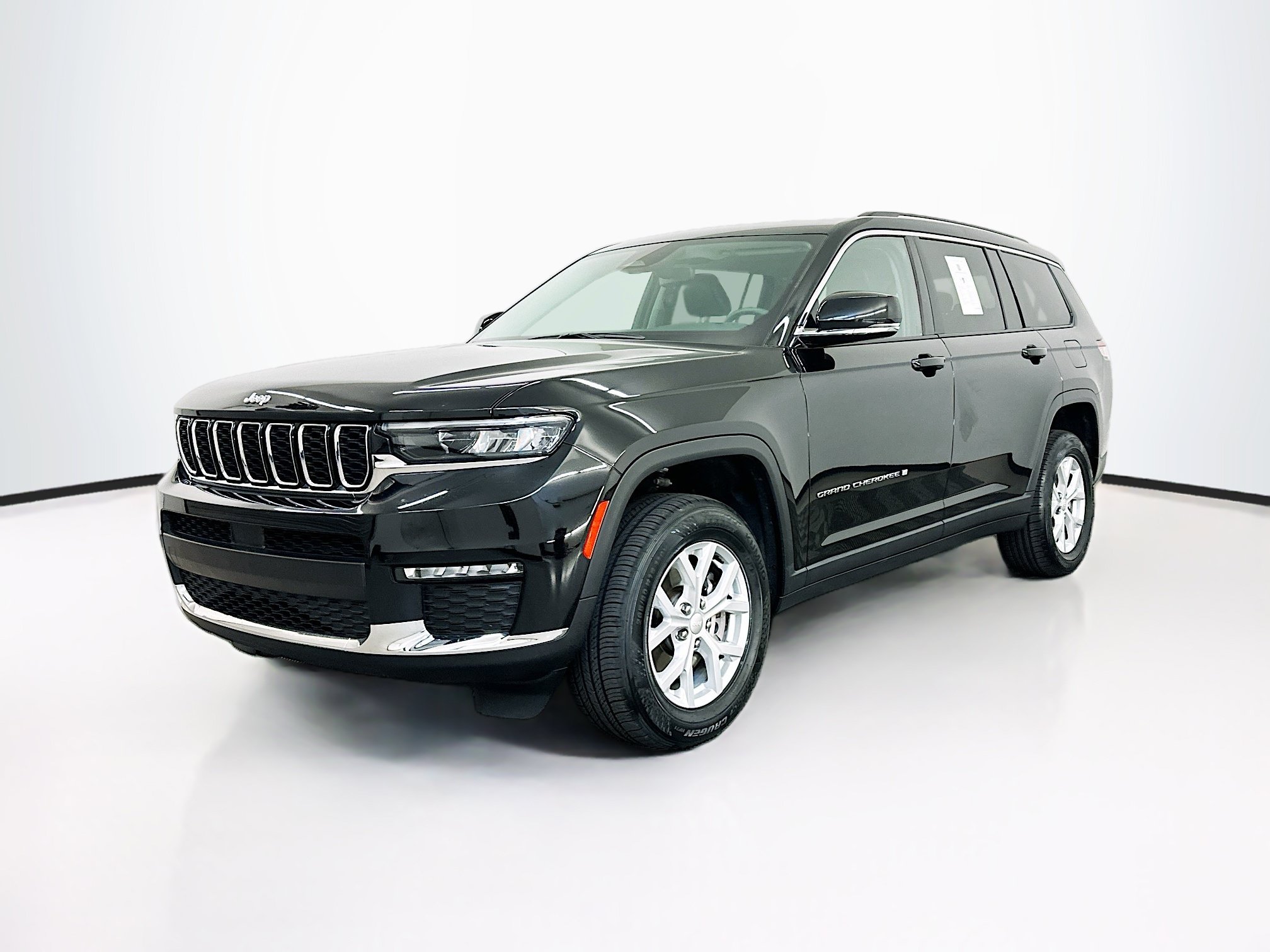 Used 2023 Jeep Grand Cherokee L Limited AWD/4WD image 3