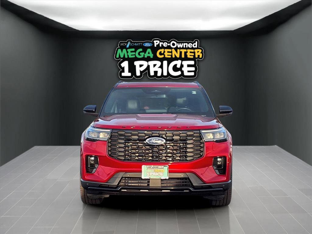 Used 2025 Ford Explorer ST image 34
