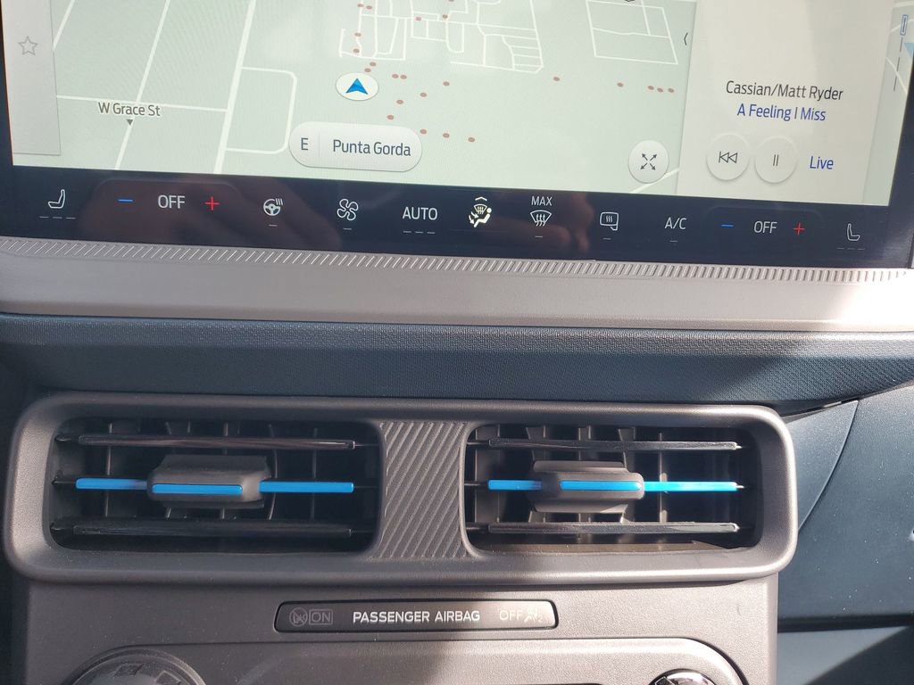 Used 2025 Ford Maverick Lobo image 34